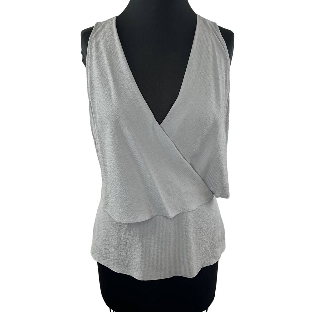 THEORY Light Gray Sleeveless Surplice Neckline 100% Silk Tiered Blouse Sz M